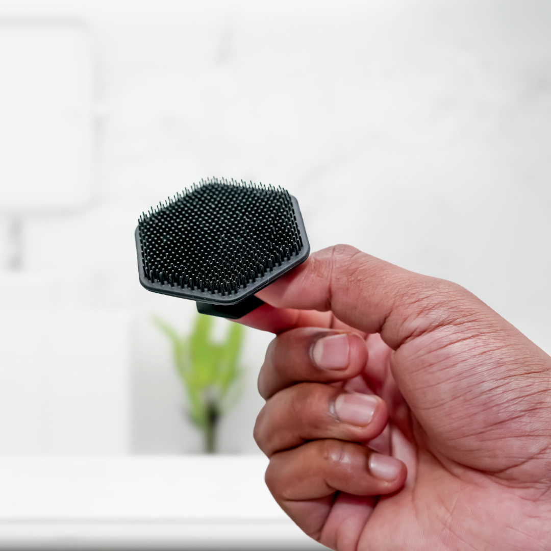 The Hawk⏐Face Scrubber