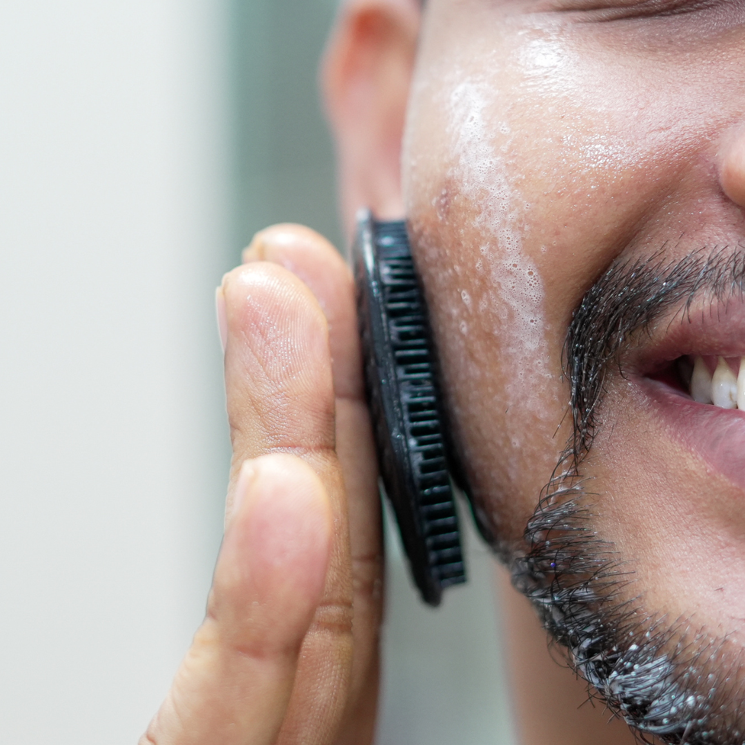 The Hawk⏐Face Scrubber